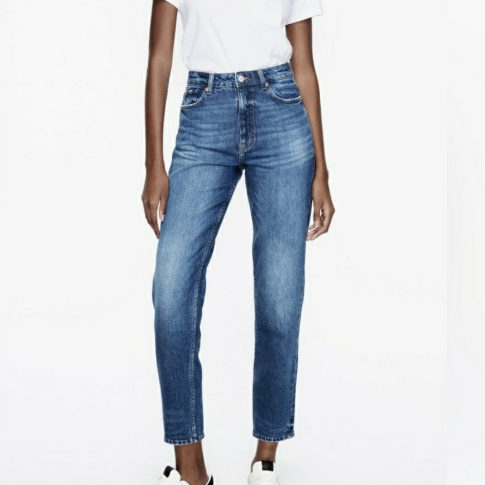 Zara Mom High Rise Blue Jeans